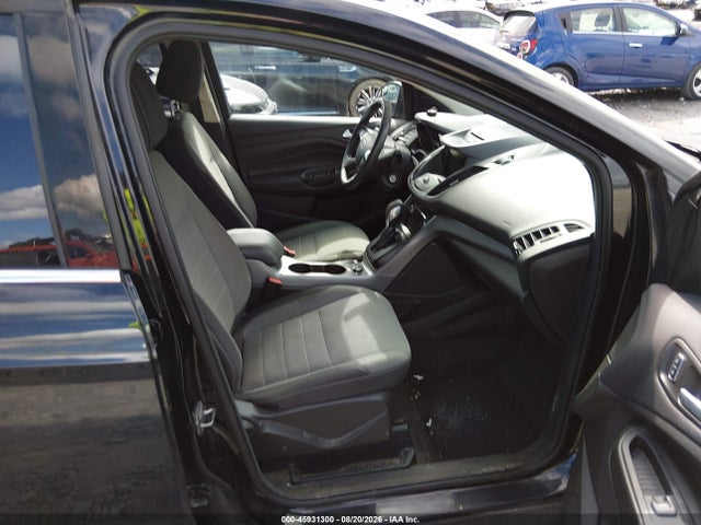 45931300 :رقم المزاد ، 1FMCU9GX8GUC39836 vin ، 2016 Ford Escape Se مزاد بيع