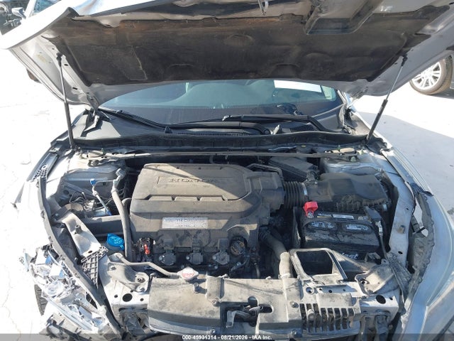 Honda Accord Touring 2014 1HGCR3F96EA010674 Image 10