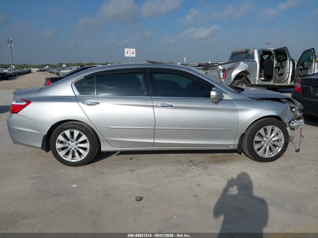 Honda Accord Touring 2014 1HGCR3F96EA010674 Image 14
