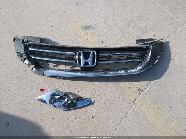Honda Accord Touring 2014 1HGCR3F96EA010674 Image 12