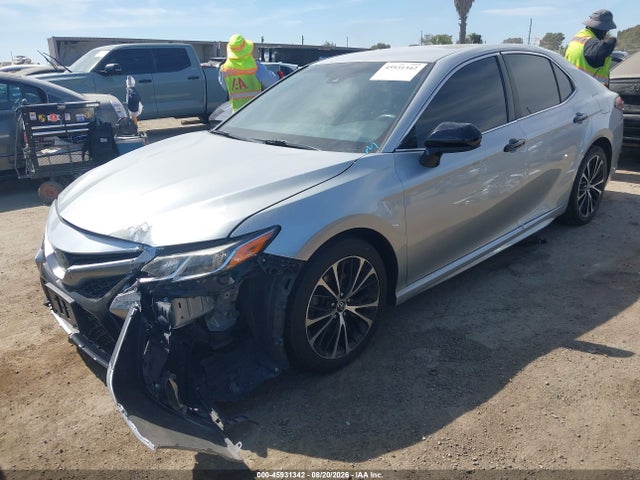 Toyota CAMRY SE 2018 JTNB11HK7J3046213 Image 2