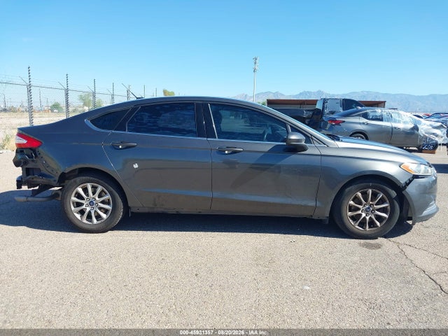 Продажа на аукционе авто 2015 Ford Fusion S, vin: 3FA6P0G74FR214318, номер лота: 45931357