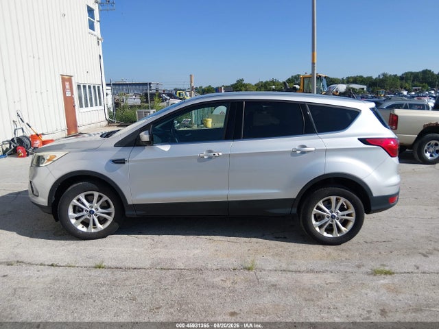2019 Ford Escape Se მანქანა იყიდება აუქციონზე, vin: 1FMCU9GD4KUA80876, აუქციონის ნომერი: 45931365