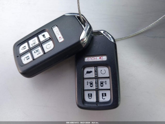 45931413 :رقم المزاد ، 5FNRL6H97JB032015 vin ، 2018 Honda Odyssey Elite مزاد بيع