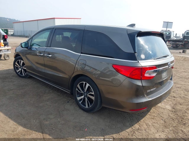 45931413 :رقم المزاد ، 5FNRL6H97JB032015 vin ، 2018 Honda Odyssey Elite مزاد بيع