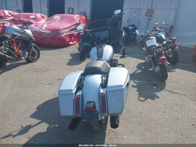 Harley-Davidson FLTRX 2024 1HD1KH71XRB637358 Image 6