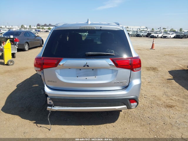 Mitsubishi Outlander Se/sel 2017 JA4AD3A34HZ041686 Image 17
