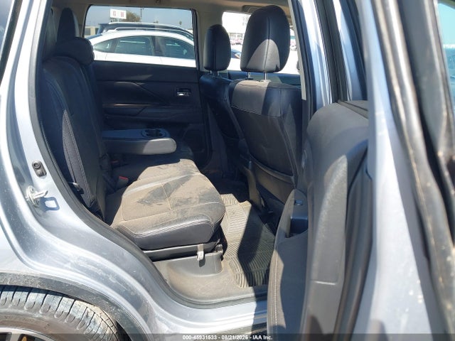 Mitsubishi Outlander Se/sel 2017 JA4AD3A34HZ041686 Image 8
