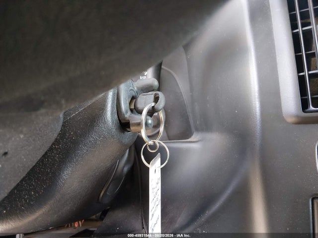 45931544 :رقم المزاد ، 1GJHG39U341247849 vin ، 2004 Gmc Savana Passenger Standard مزاد بيع