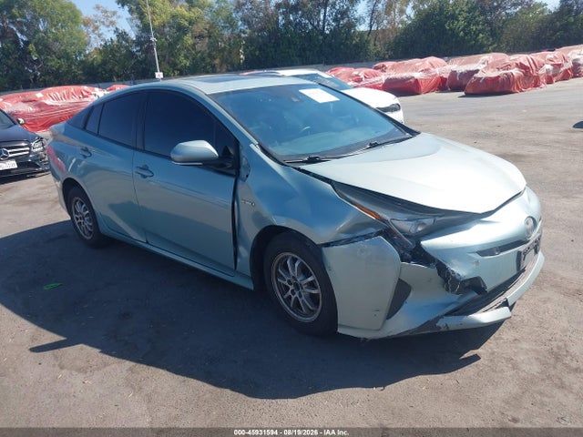 Продажа на аукционе авто 2016 Toyota Prius Four, vin: JTDKARFUXG3502186, номер лота: 45931594