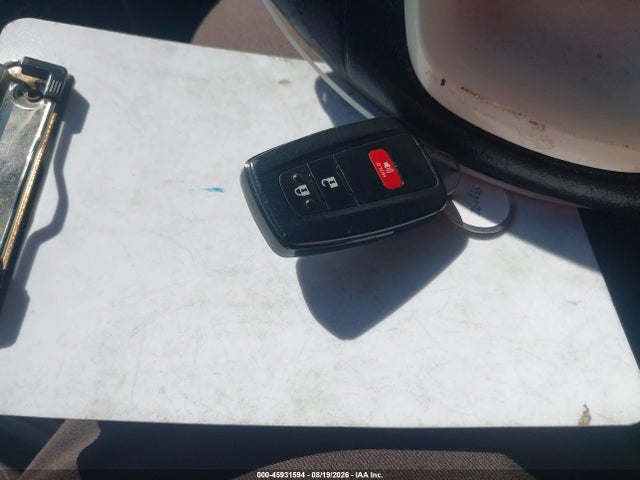 Продажа на аукционе авто 2016 Toyota Prius Four, vin: JTDKARFUXG3502186, номер лота: 45931594