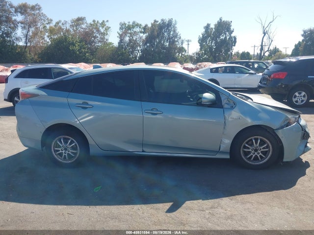 Продажа на аукционе авто 2016 Toyota Prius Four, vin: JTDKARFUXG3502186, номер лота: 45931594