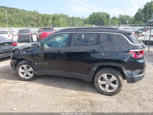 45931620 :رقم المزاد ، 3C4NJDBB7HT629228 vin ، 2017 Jeep New Compass Latitude 4x4 مزاد بيع