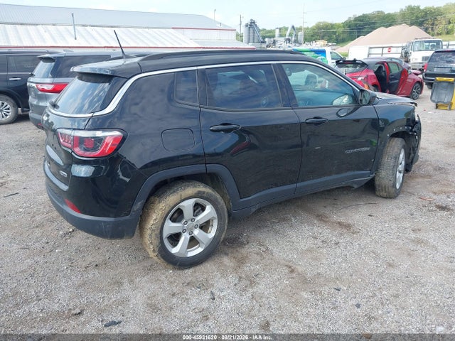 45931620 :رقم المزاد ، 3C4NJDBB7HT629228 vin ، 2017 Jeep New Compass Latitude 4x4 مزاد بيع