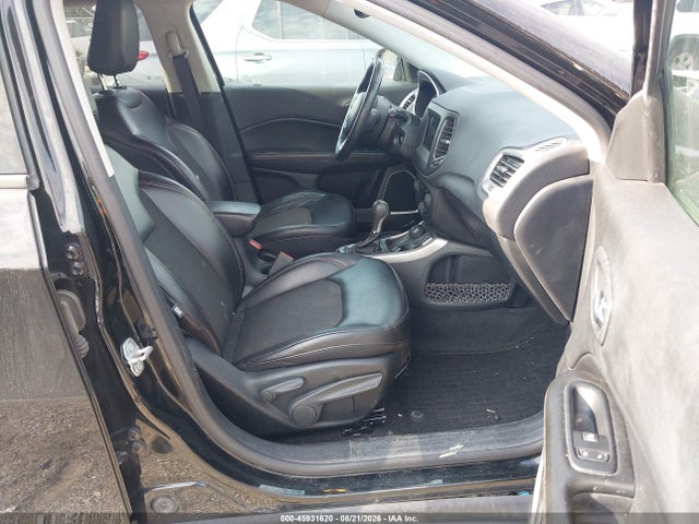 45931620 :رقم المزاد ، 3C4NJDBB7HT629228 vin ، 2017 Jeep New Compass Latitude 4x4 مزاد بيع