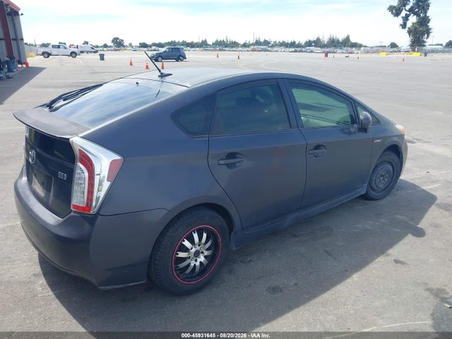 45931645 :رقم المزاد ، JTDKN3DU8D5666654 vin ، 2013 Toyota Prius مزاد بيع