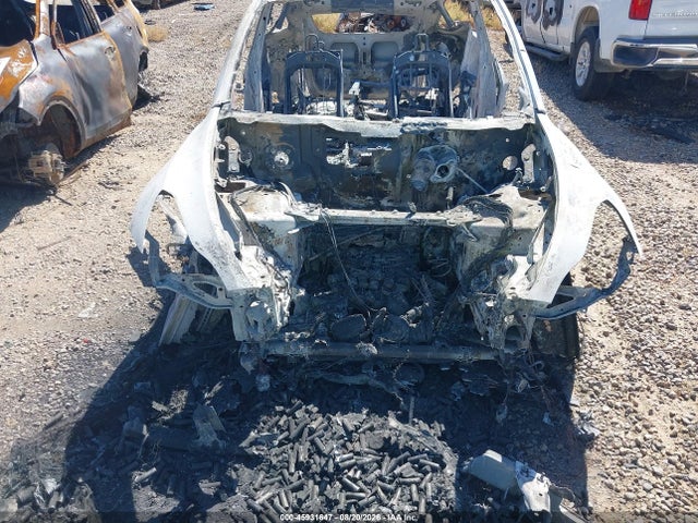 7SAYGDEF7RF057767 Tesla Model Y Performance Dual Motor All-wheel Drive