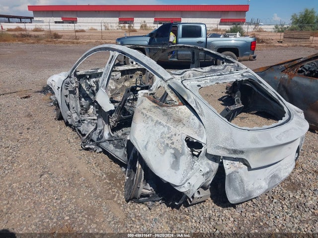 7SAYGDEF7RF057767 Tesla Model Y Performance Dual Motor All-wheel Drive
