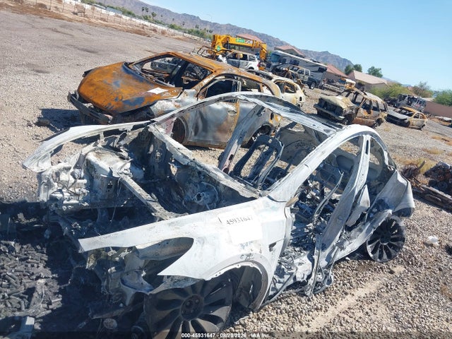 7SAYGDEF7RF057767 Tesla Model Y Performance Dual Motor All-wheel Drive