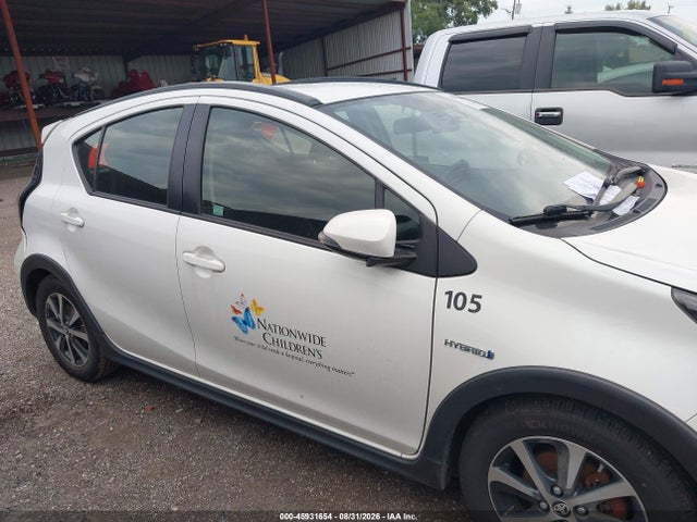 45931654 :رقم المزاد ، JTDKDTB37J1605795 vin ، 2018 Toyota Prius C Two مزاد بيع