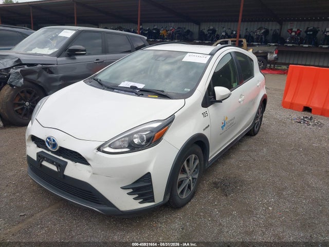 45931654 :رقم المزاد ، JTDKDTB37J1605795 vin ، 2018 Toyota Prius C Two مزاد بيع