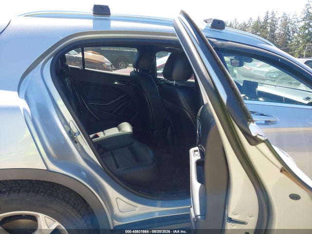 WDCTG4GBXJJ426260 Mercedes-Benz Gla 250 4matic