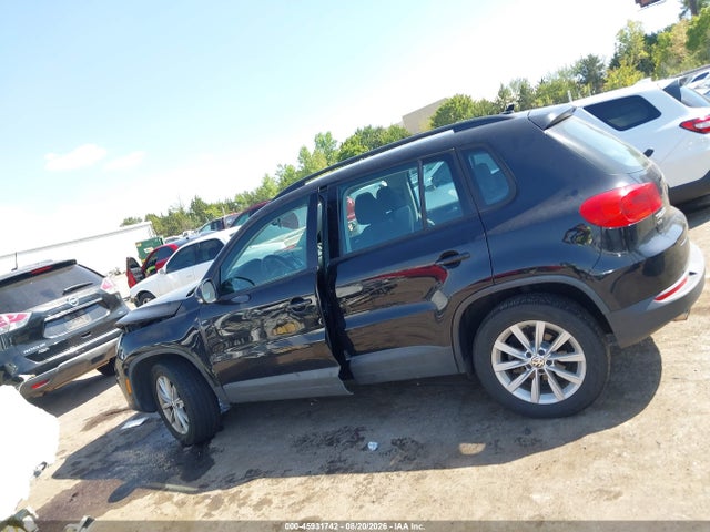 2017 Volkswagen Tiguan 2.0t/2.0t S მანქანა იყიდება აუქციონზე, vin: WVGBV7AX4HK052970, აუქციონის ნომერი: 45931742