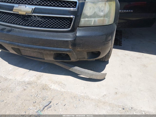 45931769 :رقم المزاد ، 1GNUKHE30AR241137 vin ، 2010 Chevrolet Suburban 1500 Ls مزاد بيع