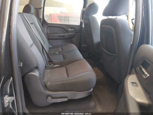 45931769 :رقم المزاد ، 1GNUKHE30AR241137 vin ، 2010 Chevrolet Suburban 1500 Ls مزاد بيع