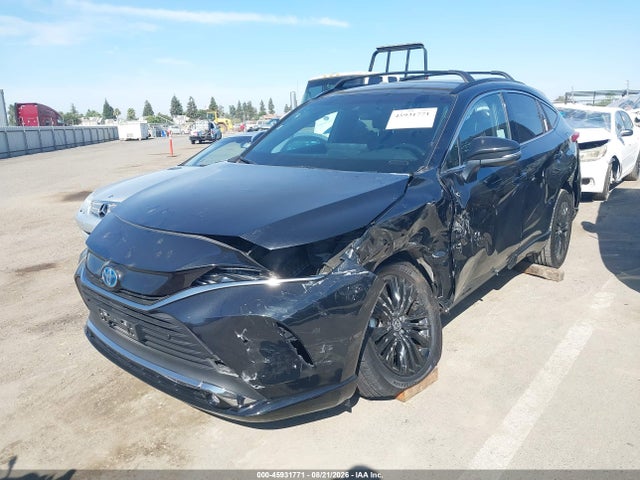 Toyota Venza Nightshade Edition 2023 JTEAAAAH1PJ136049 Image 2
