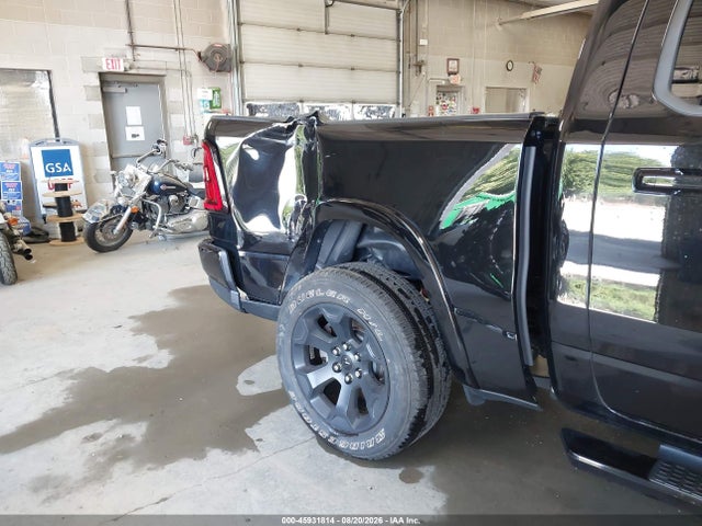 Aukcja sprzedaży 2025 Ram 1500 Big Horn  4x4 5'7 Box, vin: 1C6SRFFPXSN521374, numer aukcji: 45931814