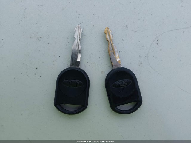 45931842 :رقم المزاد ، 1FMYU96H45KD90780 vin ، 2005 Ford Escape Hybrid مزاد بيع