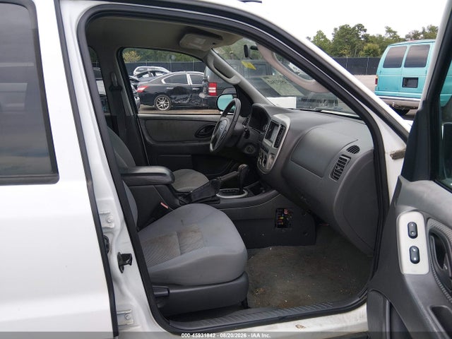 45931842 :رقم المزاد ، 1FMYU96H45KD90780 vin ، 2005 Ford Escape Hybrid مزاد بيع
