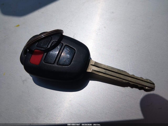 45931947 :رقم المزاد ، 5YFBURHE1HP571094 vin ، 2017 Toyota Corolla Le مزاد بيع