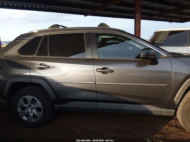 Toyota RAV4 LE 2019 2T3H1RFV1KC023455 Image 14