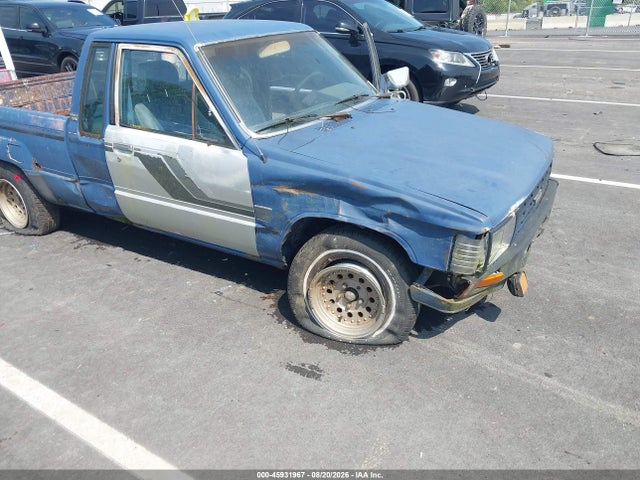 45931967 :رقم المزاد ، JT4RN56S2F0135357 vin ، 1985 Toyota Pickup Xtracab Rn56 Sr5 مزاد بيع