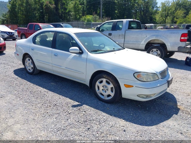 2000 Infiniti I30 Luxury/touring მანქანა იყიდება აუქციონზე, vin: JNKCA31AXYT102840, აუქციონის ნომერი: 45931991