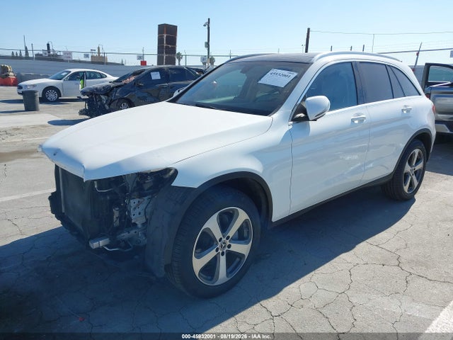 Mercedes-Benz GLC 300 2017 WDC0G4JB8HF242895 Image 2