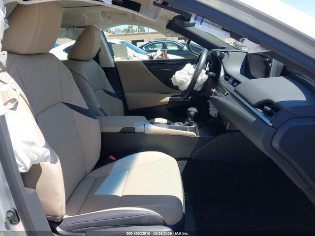 Lexus ES 300H 2019 JTHB21B1XK2006554 Image 5