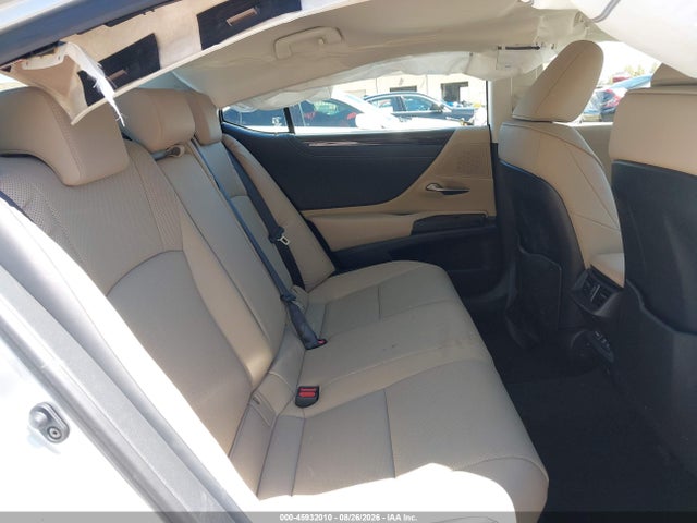 Lexus ES 300H 2019 JTHB21B1XK2006554 Image 8