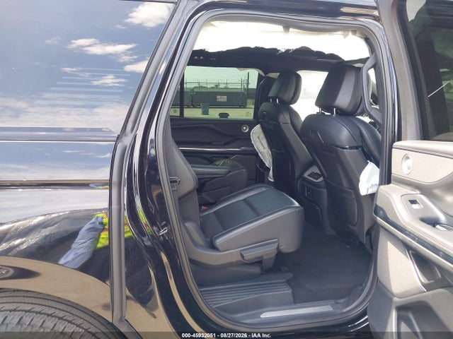 Продаж на аукціоні авто 2025 Lincoln Navigator Reserve L, vin: 5LMJJ3LG6SEL01155, номер лоту: 45932051