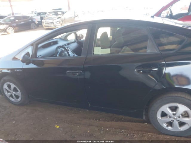 Toyota Prius Two 2015 JTDKN3DU0F1965517 Image 14
