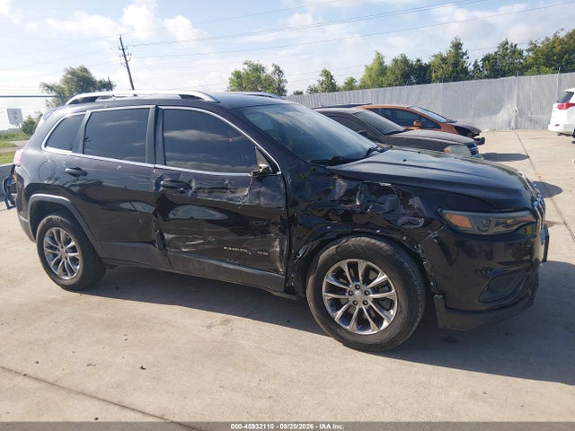 45932110 :رقم المزاد ، 1C4PJLLB2MD211435 vin ، 2021 Jeep Cherokee Latitude Plus Fwd مزاد بيع