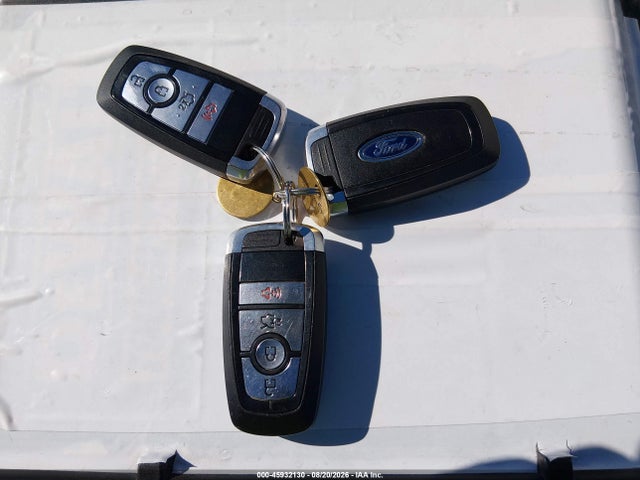 3FA6P0UU4HR158264 Ford Fusion Hybrid S