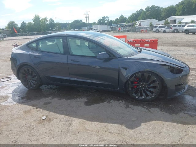 2023 Tesla Model 3 Performance Dual Motor All-wheel Drive მანქანა იყიდება აუქციონზე, vin: 5YJ3E1EC7PF421006, აუქციონის ნომერი: 45932139