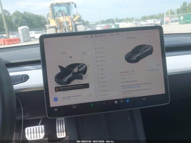 2023 Tesla Model 3 Performance Dual Motor All-wheel Drive მანქანა იყიდება აუქციონზე, vin: 5YJ3E1EC7PF421006, აუქციონის ნომერი: 45932139