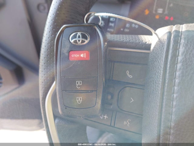 Toyota 4RUNNER SR5 2025 JTEVA5AR5S5000672 Image 11