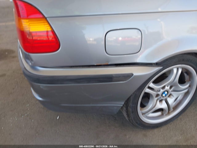 Продажа на аукционе авто 2004 Bmw 330i, vin: WBAEV53474KM34068, номер лота: 45932290