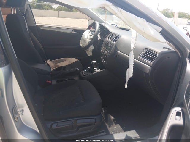 Продажа на аукционе авто 2015 Volkswagen Jetta 1.8t Se, vin: 3VWD17AJXFM265378, номер лота: 45932322