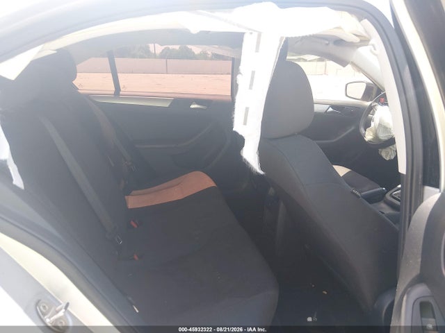 Продажа на аукционе авто 2015 Volkswagen Jetta 1.8t Se, vin: 3VWD17AJXFM265378, номер лота: 45932322